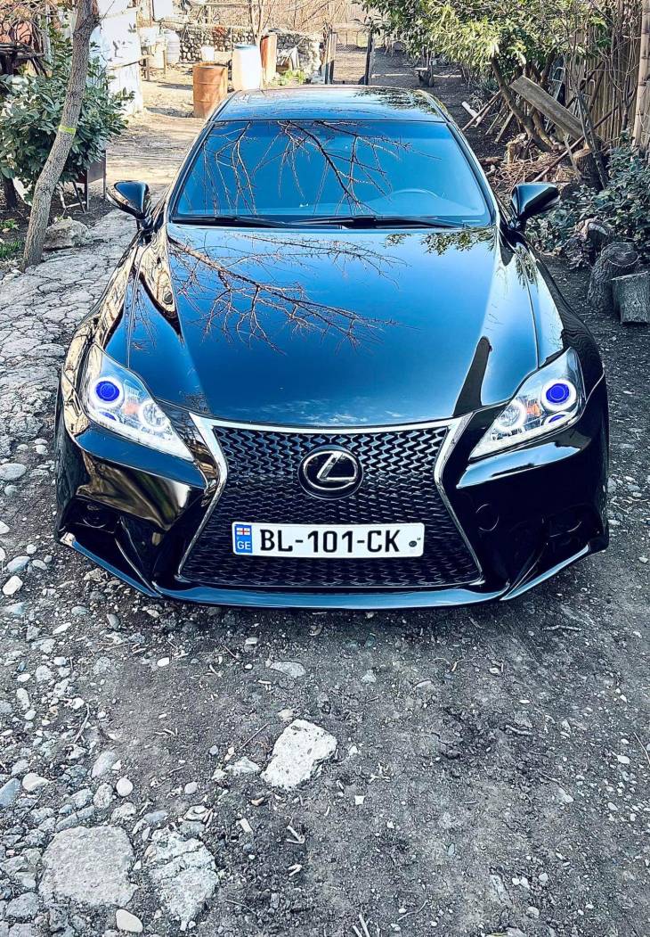 Lexus IS 250 - Image 4