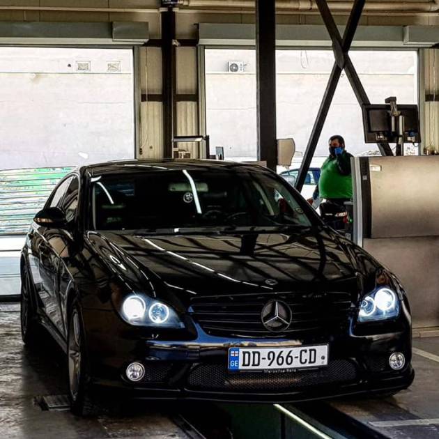 Mercedes Benz W219